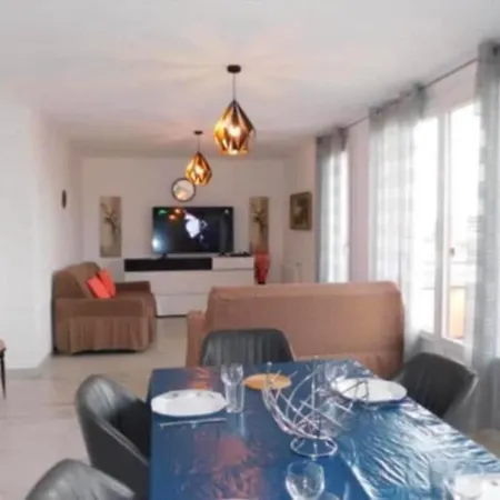 Apartmán Superbe T3 Lumineux Avec Parking, Proche Centre Et Plage, 15 A 20 Min A Pied