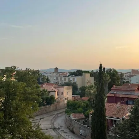 Superbe T3 Lumineux Avec Parking, Proche Centre Et Plage, 15 A 20 Min A Pied Apartmán *