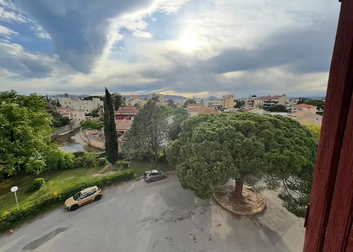 Superbe T3 Lumineux Avec Parking, Proche Centre Et Plage, 15 A 20 Min A Pied *